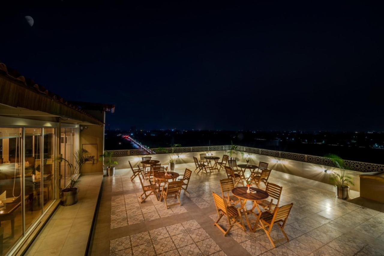 Hotel One Garden Town, לאהור מראה חיצוני תמונה
